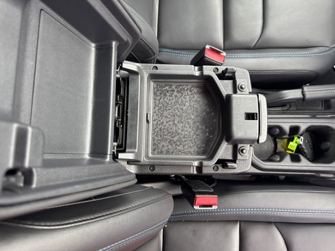 Used 2025 Jeep Wrangler Unlimited Rubicon 4xe image 10