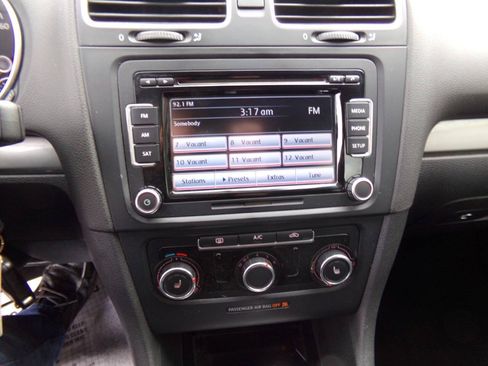 Used 2013 Volkswagen Golf TDI FWD image 39