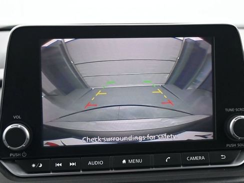 Used 2024 Nissan Rogue SV AWD/4WD image 15