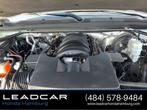 Used 2015 Chevrolet Suburban LT AWD/4WD image 28