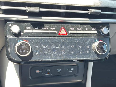 Used 2025 Hyundai Tucson Limited AWD/4WD image 33