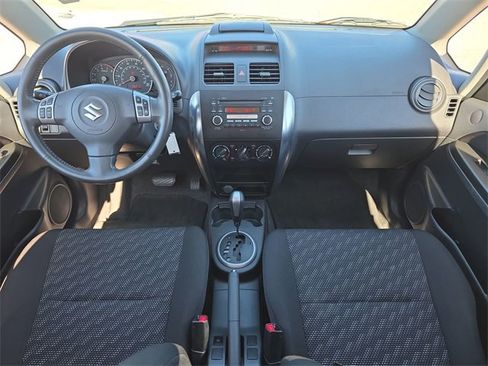 Used 2009 Suzuki SX4 Hatchback image 11