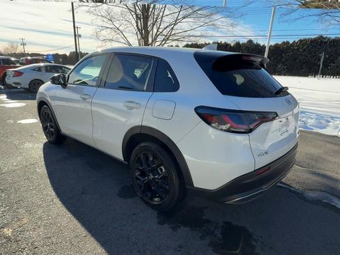 Used 2025 Honda HR-V Sport image 6
