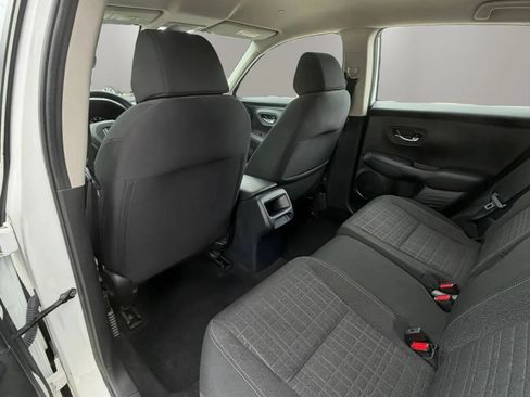 Used 2023 Honda HR-V LX image 14