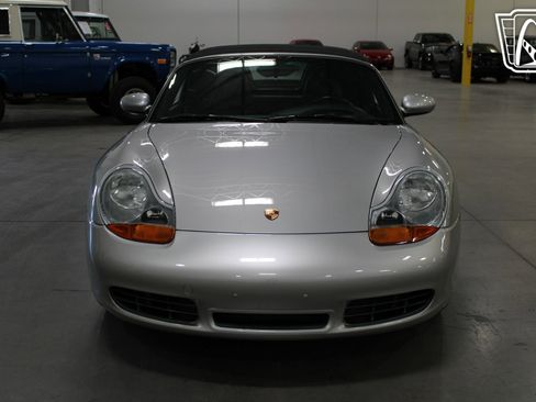 Used 2001 Porsche Boxster S RWD image 10