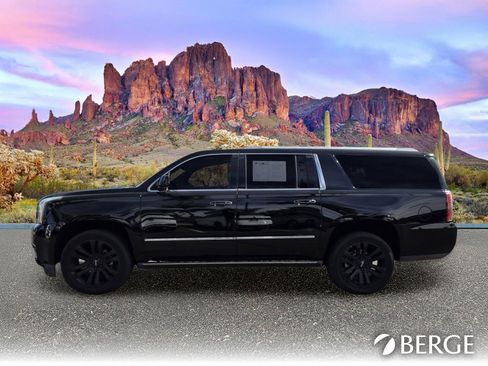 Used 2016 GMC Yukon XL Denali w/ Open Road Package AWD/4WD image 3