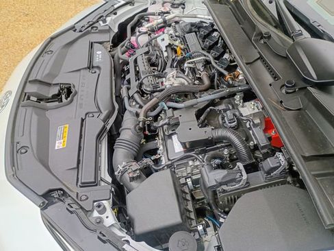 Used 2023 Toyota Prius XLE image 66