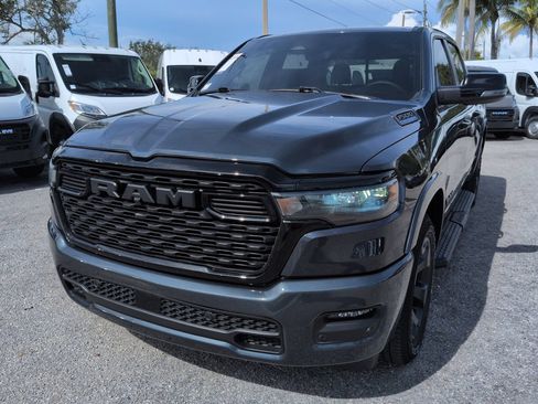 Used 2025 RAM 1500 Big Horn RWD image 9