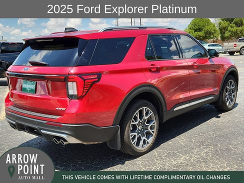 Used 2025 Ford Explorer Platinum w/ Ultimate Package AWD/4WD image 12