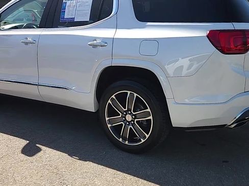 Used 2019 GMC Acadia Denali image 6