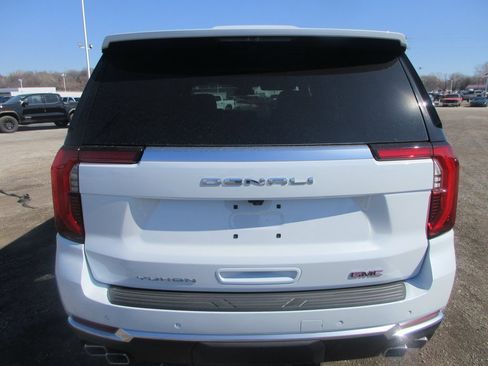 New 2026 GMC Yukon Denali w/ Sun & Power Step Package image 5