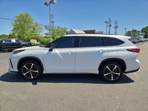 Used 2022 Toyota Highlander XSE image 10