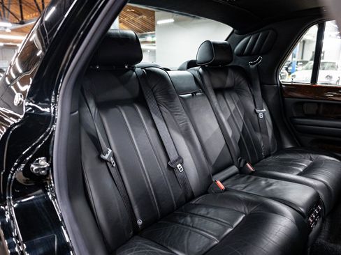 Used 2005 Bentley Arnage R RWD image 12