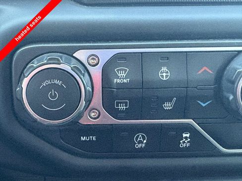 Used 2018 Jeep Wrangler Unlimited Rubicon w/ Dual Top Group AWD/4WD image 6
