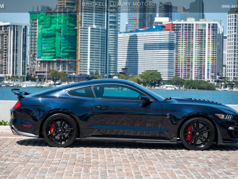 Used 2021 Ford Mustang Shelby GT500 w/ Technology Package image 12