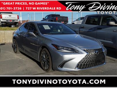 Used 2025 Lexus ES 300h w/ Luxury Package