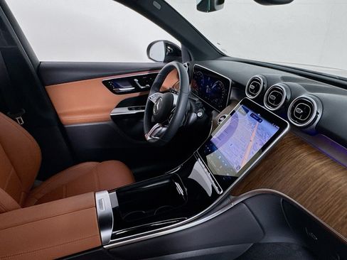 Certified 2025 Mercedes-Benz GLC 350e 4MATIC image 17
