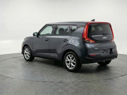 Used 2025 Kia Soul LX w/ LX Technology Package FWD image 6
