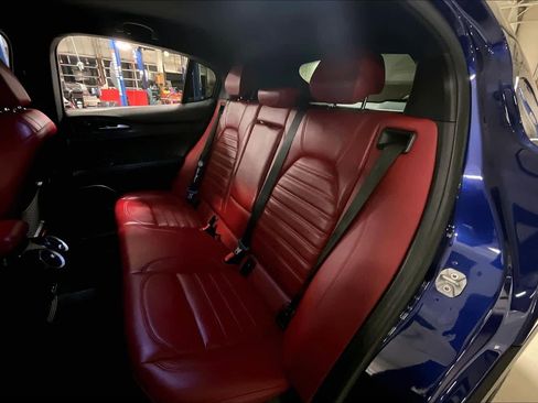 Used 2022 Alfa Romeo Stelvio Sprint image 19