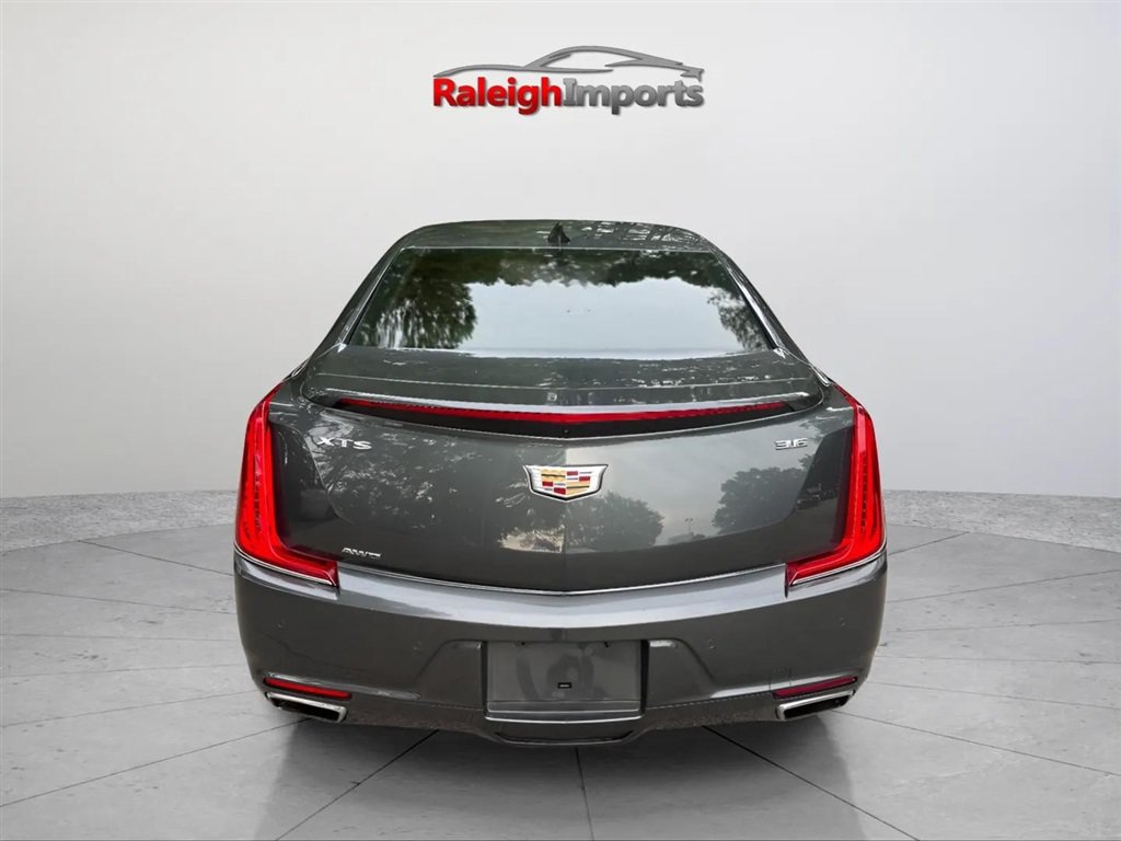 Used 2018 Cadillac XTS Luxury AWD/4WD image 4
