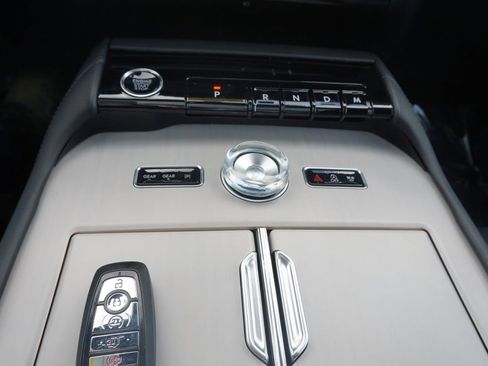 Used 2025 Lincoln Navigator L Reserve w/ Jet Appearance Package AWD/4WD image 24