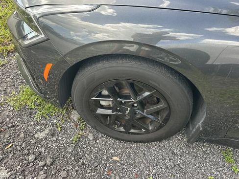 Certified 2025 Kia K5 LXS FWD image 4