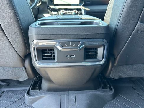 Used 2024 GMC Sierra 2500 Denali AWD/4WD image 13