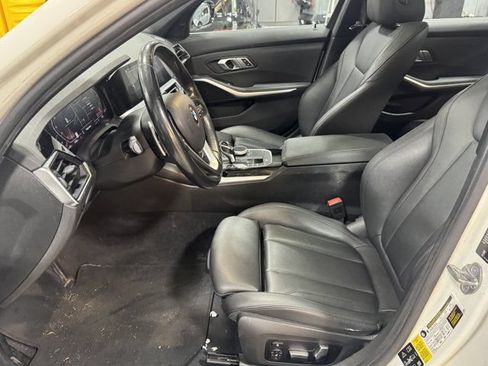 Used 2019 BMW 330i xDrive Sedan w/ Convenience Package AWD/4WD image 27