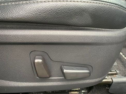 Used 2019 Hyundai Santa Fe Limited AWD/4WD image 13