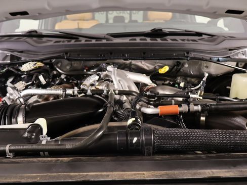 Used 2024 Ford F350 Platinum w/ FX4 Off-Road Package image 20