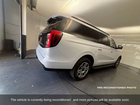 Used 2025 Ford Expedition Max Active AWD/4WD image 10