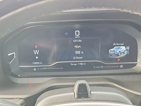 Used 2024 GMC Yukon Denali Ultimate image 13