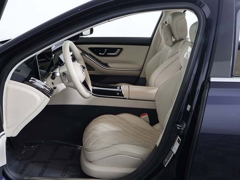 Used 2022 Mercedes-Benz S 500 4MATIC w/ 3D Technology Package image 30