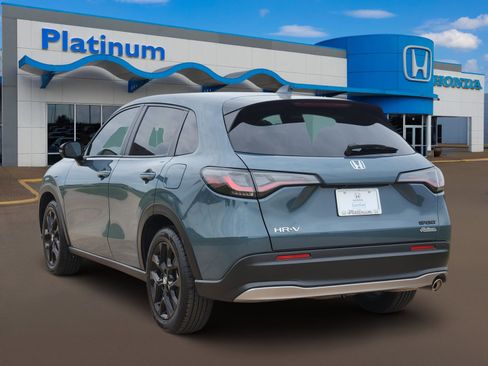 Certified 2025 Honda HR-V Sport image 5