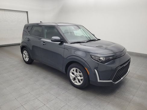 Used 2025 Kia Soul S FWD image 11