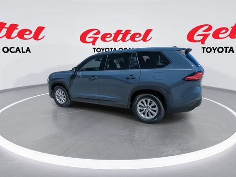 Used 2024 Toyota Grand Highlander Limited image 6