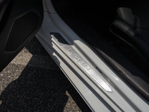 Used 2020 Lamborghini Huracan EVO image 36