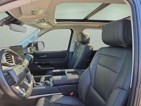 Used 2023 Toyota Tundra Limited w/ Power Package image 13
