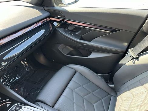 Certified 2024 BMW 540i xDrive w/ Premium Package AWD/4WD image 40