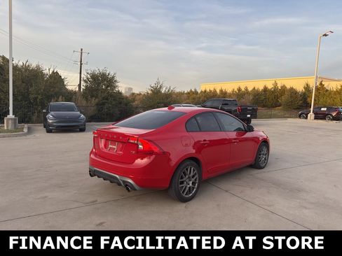Used 2018 Volvo S60 T5 Dynamic w/ Vision Package image 5