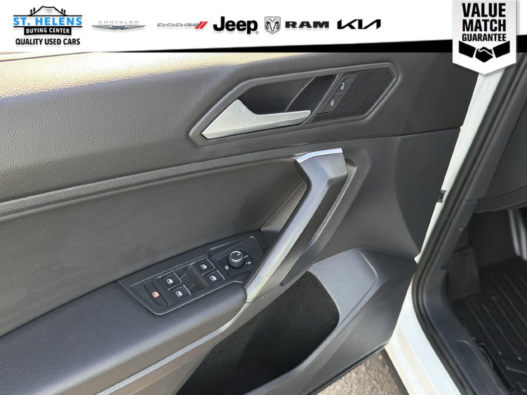 Used 2021 Volkswagen Tiguan SE AWD/4WD image 16