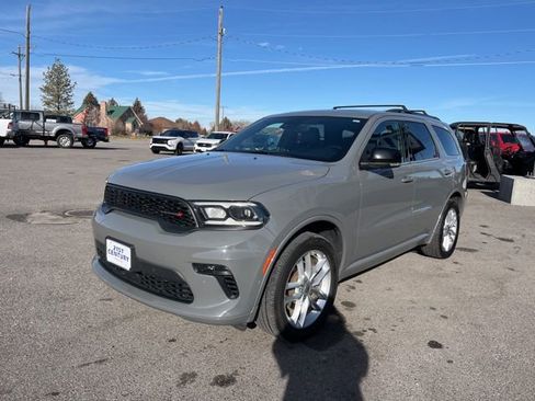 Used 2023 Dodge Durango GT image 4