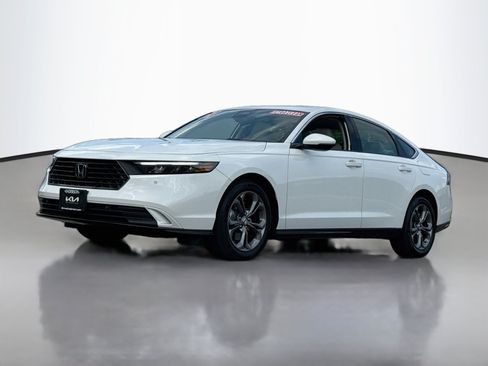 Used 2023 Honda Accord EX-L image 3