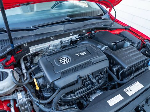 Used 2017 Volkswagen Golf Alltrack S AWD/4WD image 9