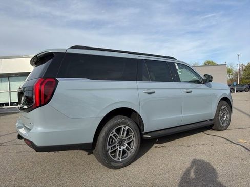 New 2026 Ford Expedition Max Active AWD/4WD image 3