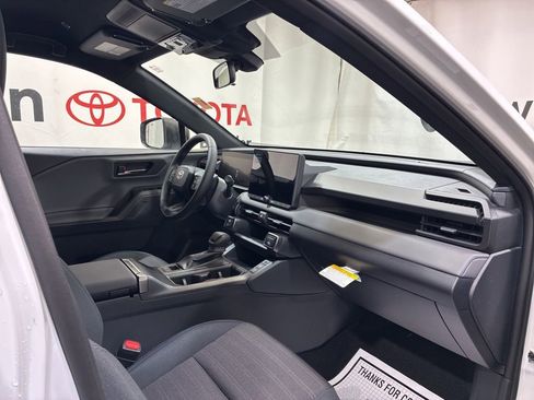 Used 2026 Toyota RAV4 SE AWD/4WD image 13