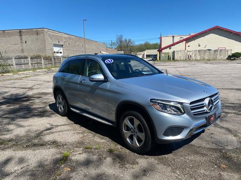Used 2017 Mercedes-Benz GLC 300 4MATIC image 7