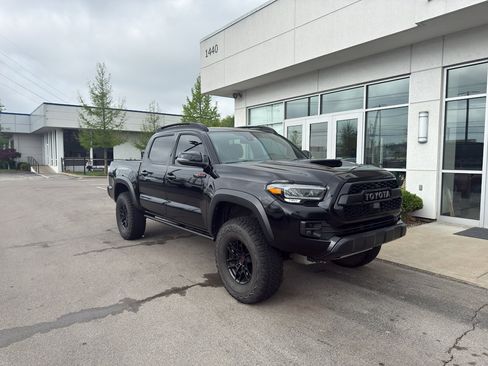 Used 2021 Toyota Tacoma TRD Pro AWD/4WD image 1