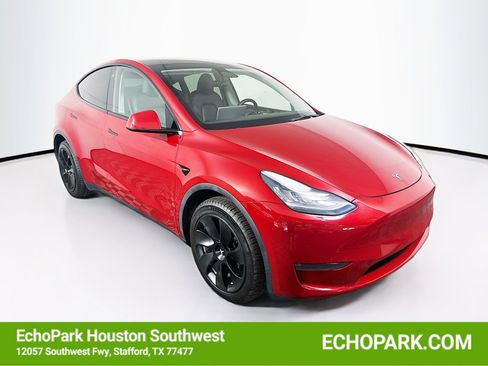 Used 2023 Tesla Model Y Long Range image 1