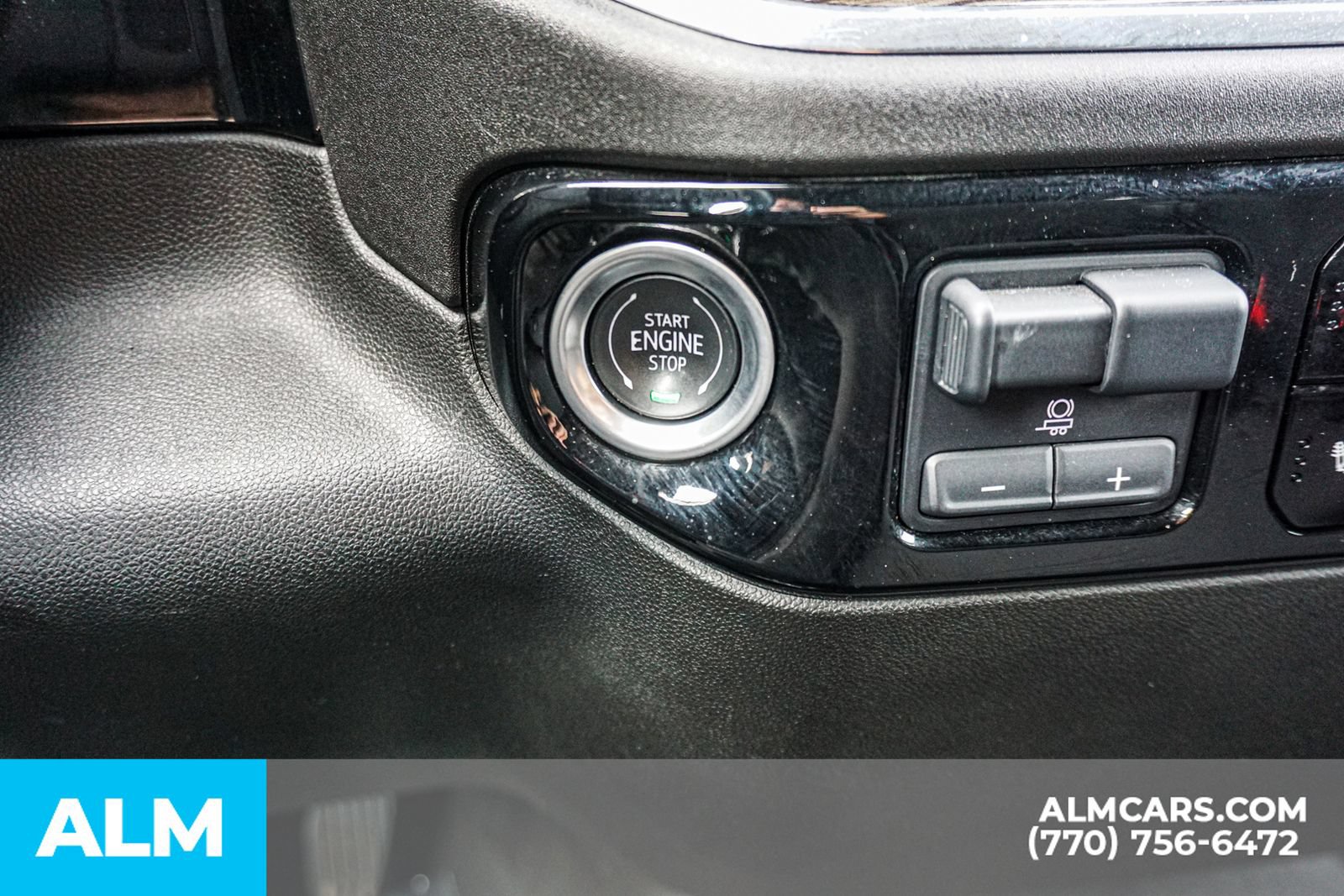 Used 2025 Chevrolet Silverado 1500 LT RWD image 32